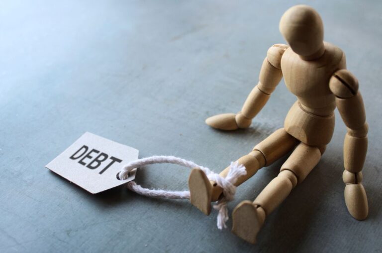 How To Get Out Of Debt In The USA? The Ultimate Guide