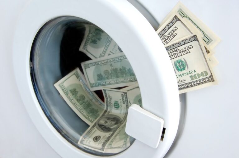 20 Best Ways To Save Money At The Laundromat