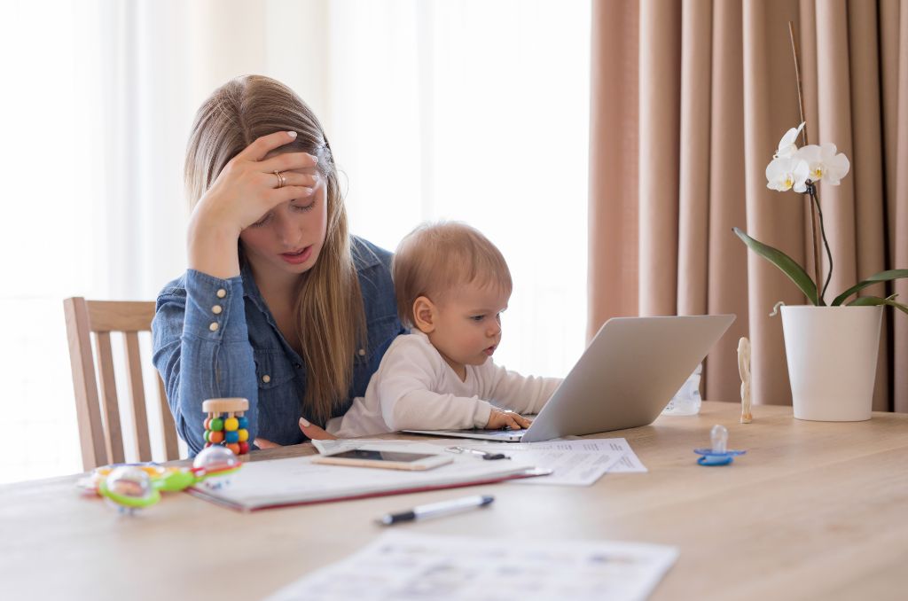7 Grants For Single Mothers In California